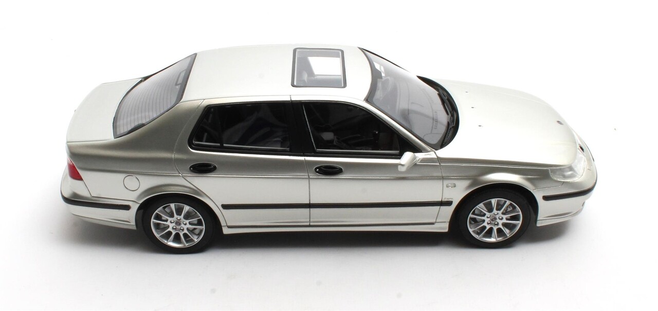Saab Saab 9-5 Turbo Aero 1998-2004 - 1:18 - Cult Scale Models