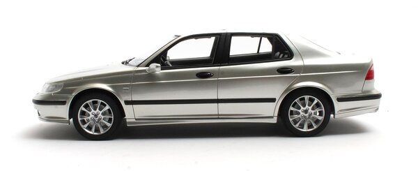 Saab Saab 9-5 Turbo Aero 1998-2004 - 1:18 - Cult Scale Models