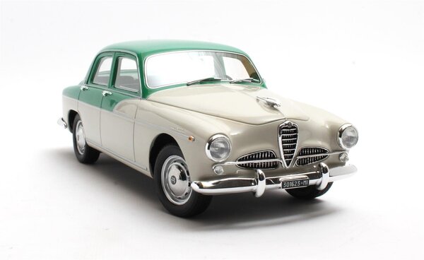 Alfa Romeo Alfa Romeo 1900 Super Berlina 1958 - 1:18 - Cult Scale Models