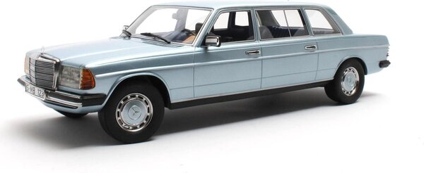 Mercedes-Benz Mercedes-Benz E-Class E250 (W123) 1978 - 1:18 - Cult Scale Models Mercedes-Benz Mercedes-Benz E-Class E250 (W123) 1978 - 1:18 - Cult Scale Models
