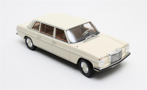 Mercedes-Benz Mercedes-Benz 230 (W114) Limousine Long LHD 1970 - 1:18 - Cult Scale Models