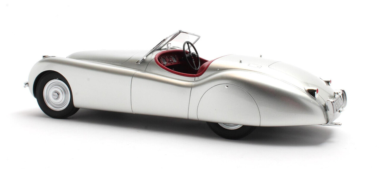 Jaguar Jaguar XK120 OTS Spider Cabriolet Open 1948 - 1:18 - Cult Scale Models Jaguar Jaguar XK120 OTS Spider Cabriolet Open 1948 - 1:18 - Cult Scale Models