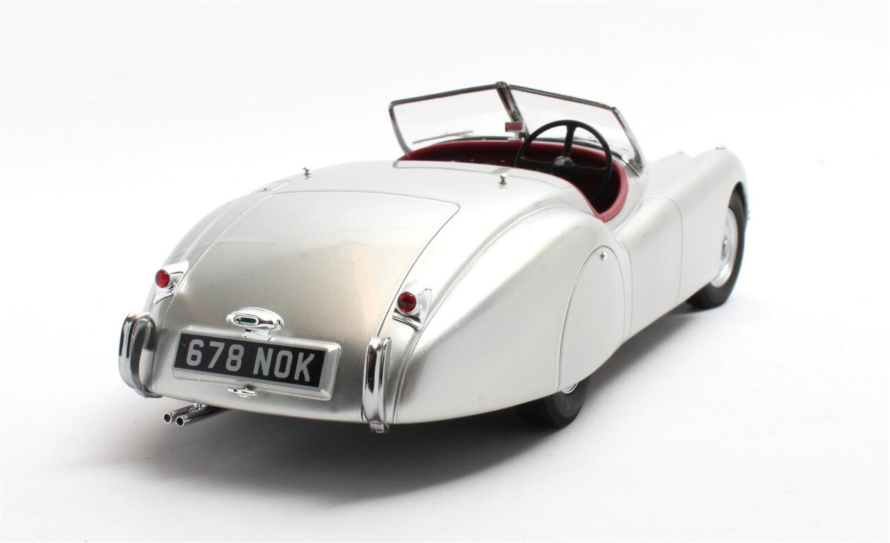 Jaguar Jaguar XK120 OTS Spider Cabriolet Open 1948 - 1:18 - Cult Scale Models Jaguar Jaguar XK120 OTS Spider Cabriolet Open 1948 - 1:18 - Cult Scale Models