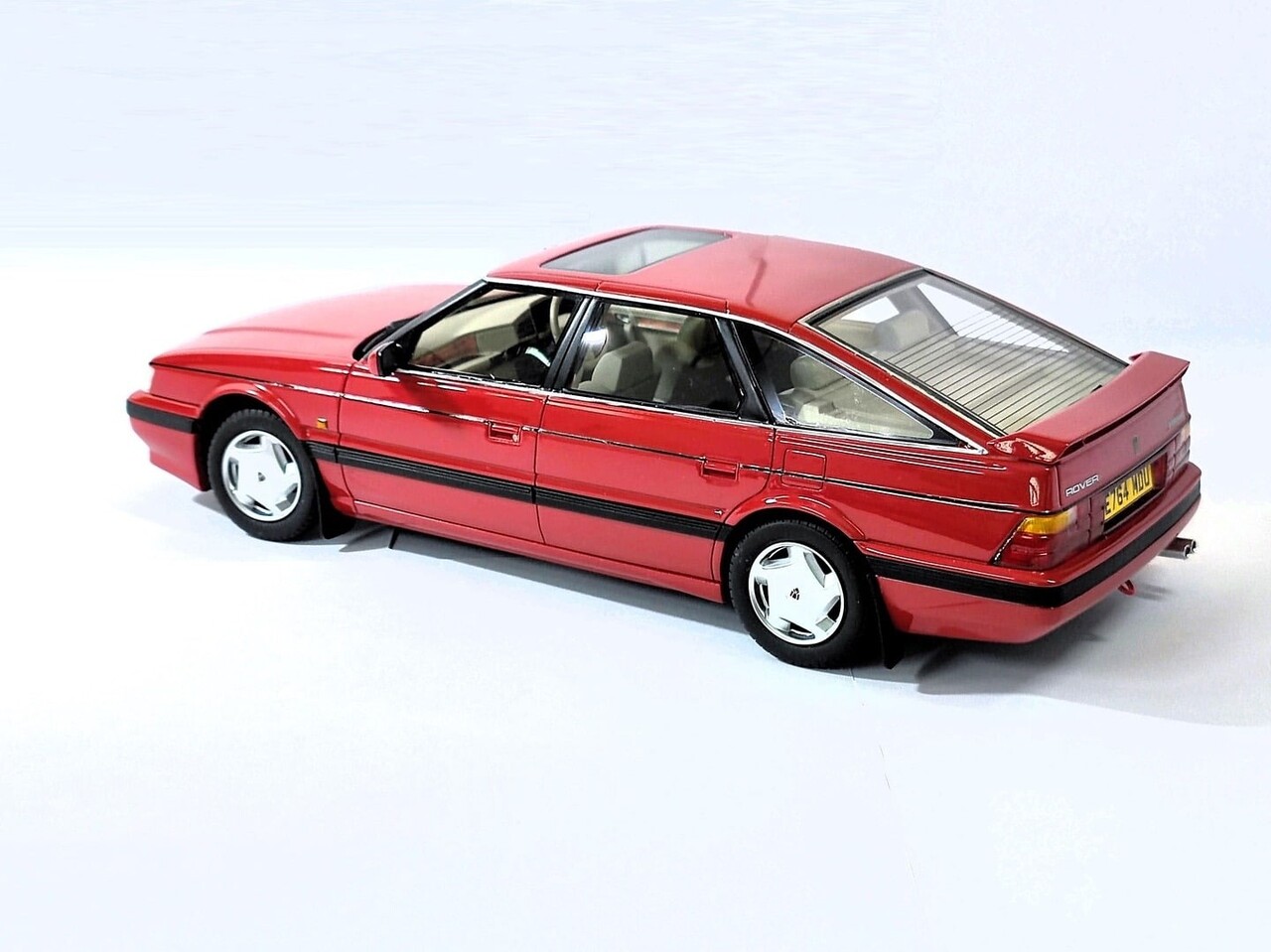 Rover Rover Vitesse 827 1988-1989 - 1:18 - Cult Scale Models