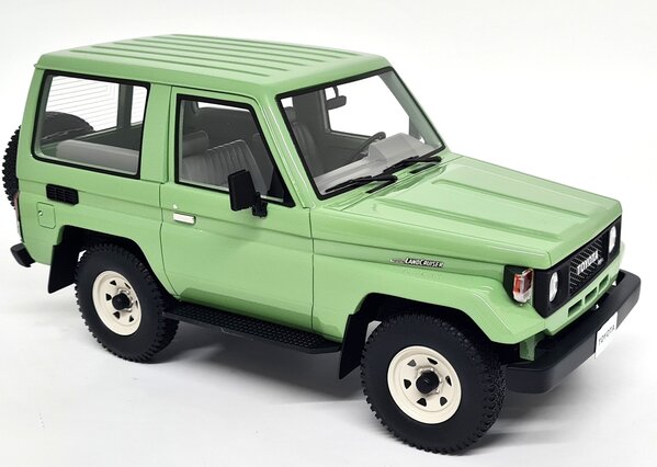 Rover Toyota Land Cruiser BJ70 1984 - 1:18 - Cult Scale Models