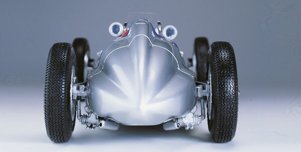 Formule 1 Mercedes-Benz W165 Der grosse Sieger von Tripolis 1939 - 1:18 - CMC Formule 1 Mercedes-Benz W165 Der grosse Sieger von Tripolis 1939 - 1:18 - CMC