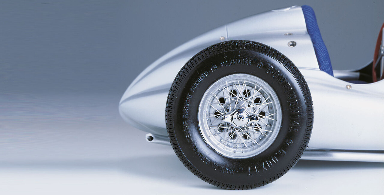 Formule 1 Mercedes-Benz W165 Der grosse Sieger von Tripolis 1939 - 1:18 - CMC Formule 1 Mercedes-Benz W165 Der grosse Sieger von Tripolis 1939 - 1:18 - CMC