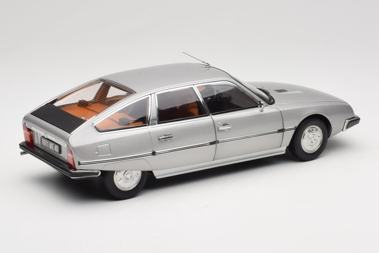 Citroen Citroën CX 2200 Pallas 1976 - 1:18 - Norev Citroen Citroën CX 2200 Pallas 1976 - 1:18 - Norev