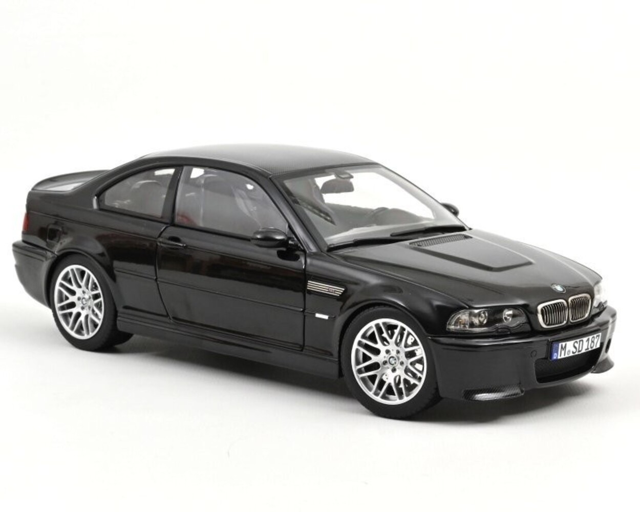 BMW BMW M3 CSL 2003 - 1:18 - Norev BMW BMW M3 CSL 2003 - 1:18 - Norev