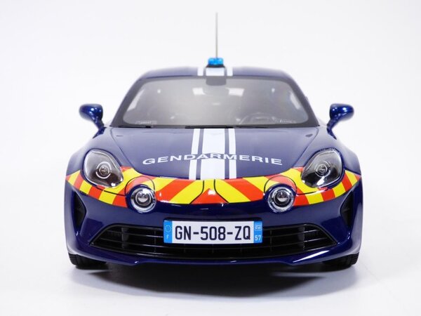 Alpine  Alpine A110 S 2023  'Gendarmerie' - 1:18 - Norev Alpine  Alpine A110 S 2023  'Gendarmerie' - 1:18 - Norev