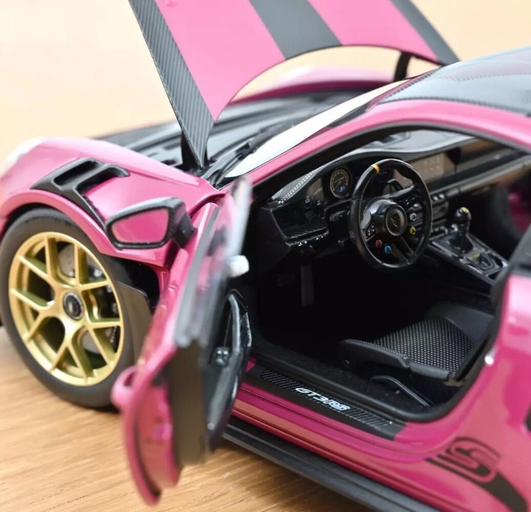 Porsche Porsche 911 GT3 RS W/Weissach Pack 2022 - 1:18 - Norev Porsche Porsche 911 GT3 RS W/Weissach Pack 2022 - 1:18 - Norev