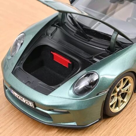 Porsche Porsche 911 GT3 + Touring Package 2021 - 1:18 - Norev Porsche Porsche 911 GT3 + Touring Package 2021 - 1:18 - Norev