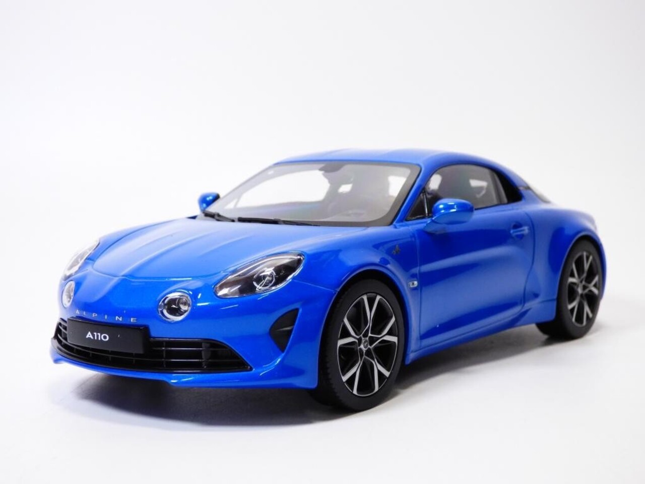 Alpine Alpine A110 Pure 2018 - 1:18 - Norev Alpine Alpine A110 Pure 2018 - 1:18 - Norev