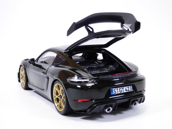 Porsche Porsche Cayman GT4 RS W/Weissach Package 2023 - 1:18 - Norev Porsche Porsche Cayman GT4 RS W/Weissach Package 2023 - 1:18 - Norev