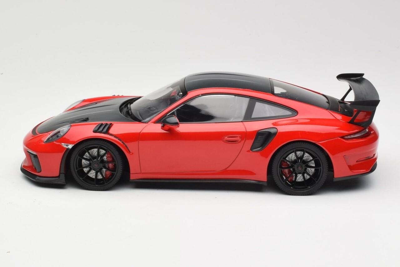 Porsche Porsche 911 (991.2) GT3 RS Weissach Package 2019 - 1:18 - Minichamps Porsche Porsche 911 (991.2) GT3 RS Weissach Package 2019 - 1:18 - Minichamps