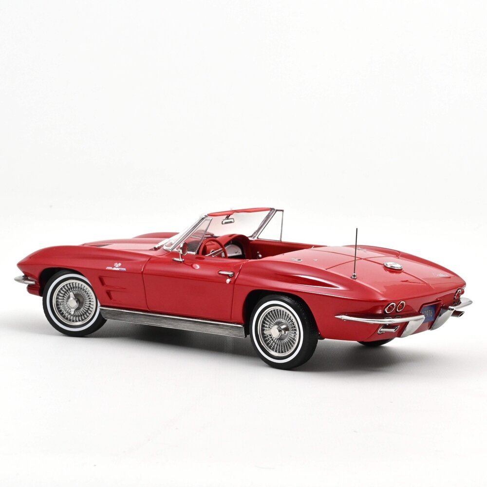 Chevrolet Chevrolet Corvette Stingray Convertible 1963 - 1:18 - Norev Chevrolet Chevrolet Corvette Stingray Convertible 1963 - 1:18 - Norev