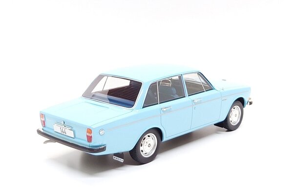 Volvo Volvo 144 - 1:18 - Best Of Show Volvo Volvo 144 - 1:18 - Best Of Show