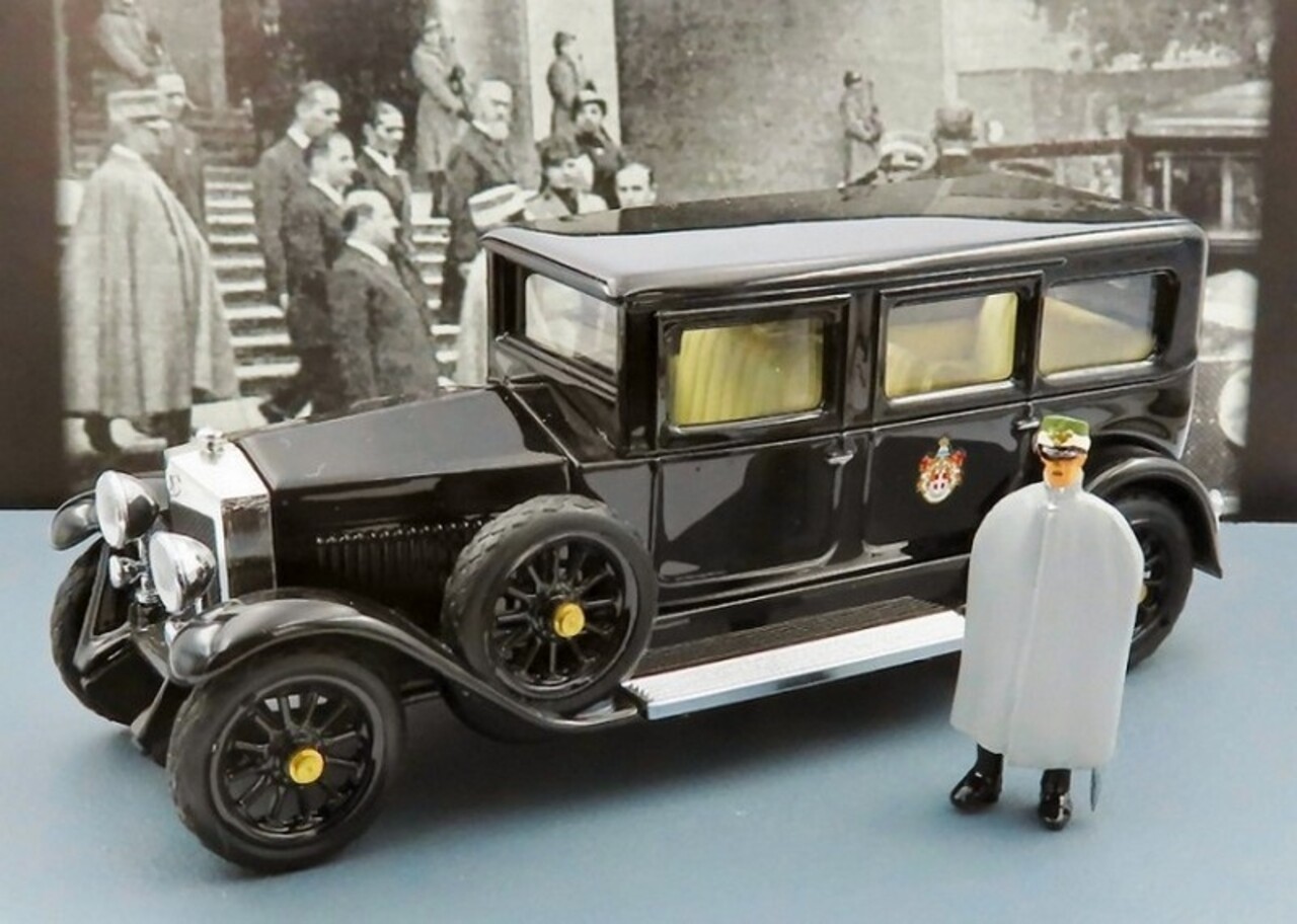 Fiat Fiat 519S Limousine 1929 + Figure King Vittorio Emanuele III - 1:43 - Rio Fiat Fiat 519S Limousine 1929 + Figure King Vittorio Emanuele III - 1:43 - Rio