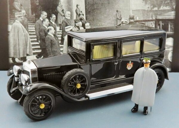 Fiat Fiat 519S Limousine 1929 + Figure King Vittorio Emanuele III - 1:43 - Rio Fiat Fiat 519S Limousine 1929 + Figure King Vittorio Emanuele III - 1:43 - Rio