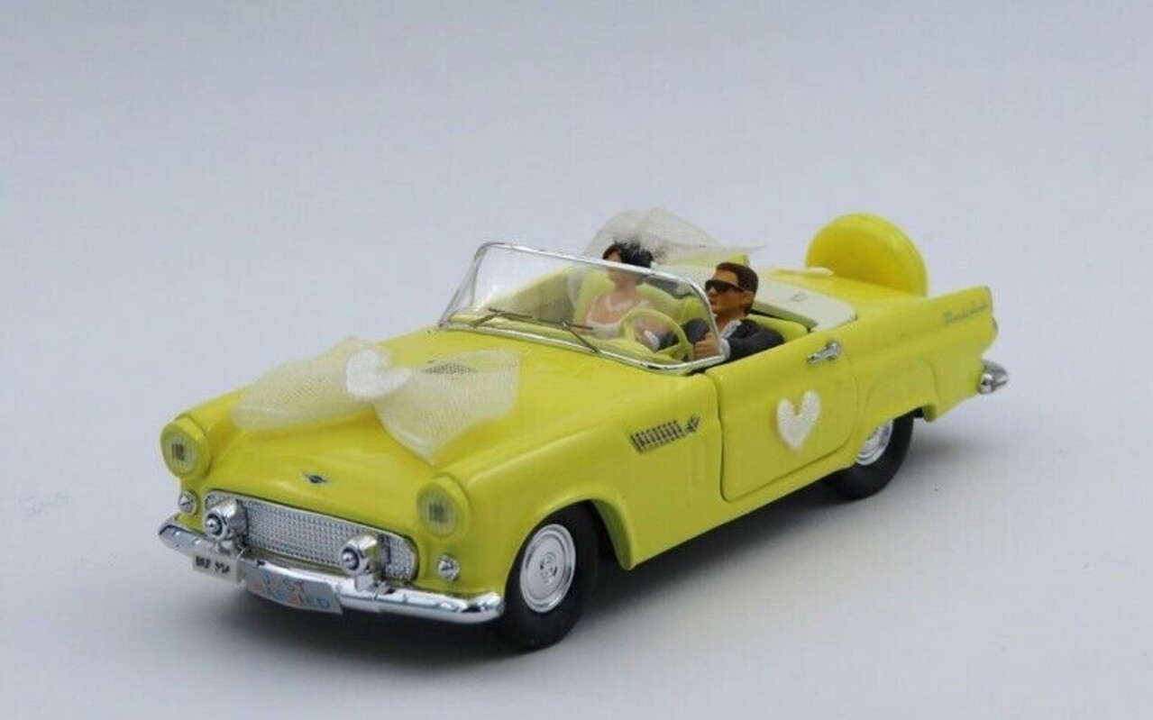 Ford Ford USA Ford Thunderbird Cabriolet Open 1956 + Figures 'Just Married' - 1:43 - Rio Ford Ford USA Ford Thunderbird Cabriolet Open 1956 + Figures 'Just Married' - 1:43 - Rio
