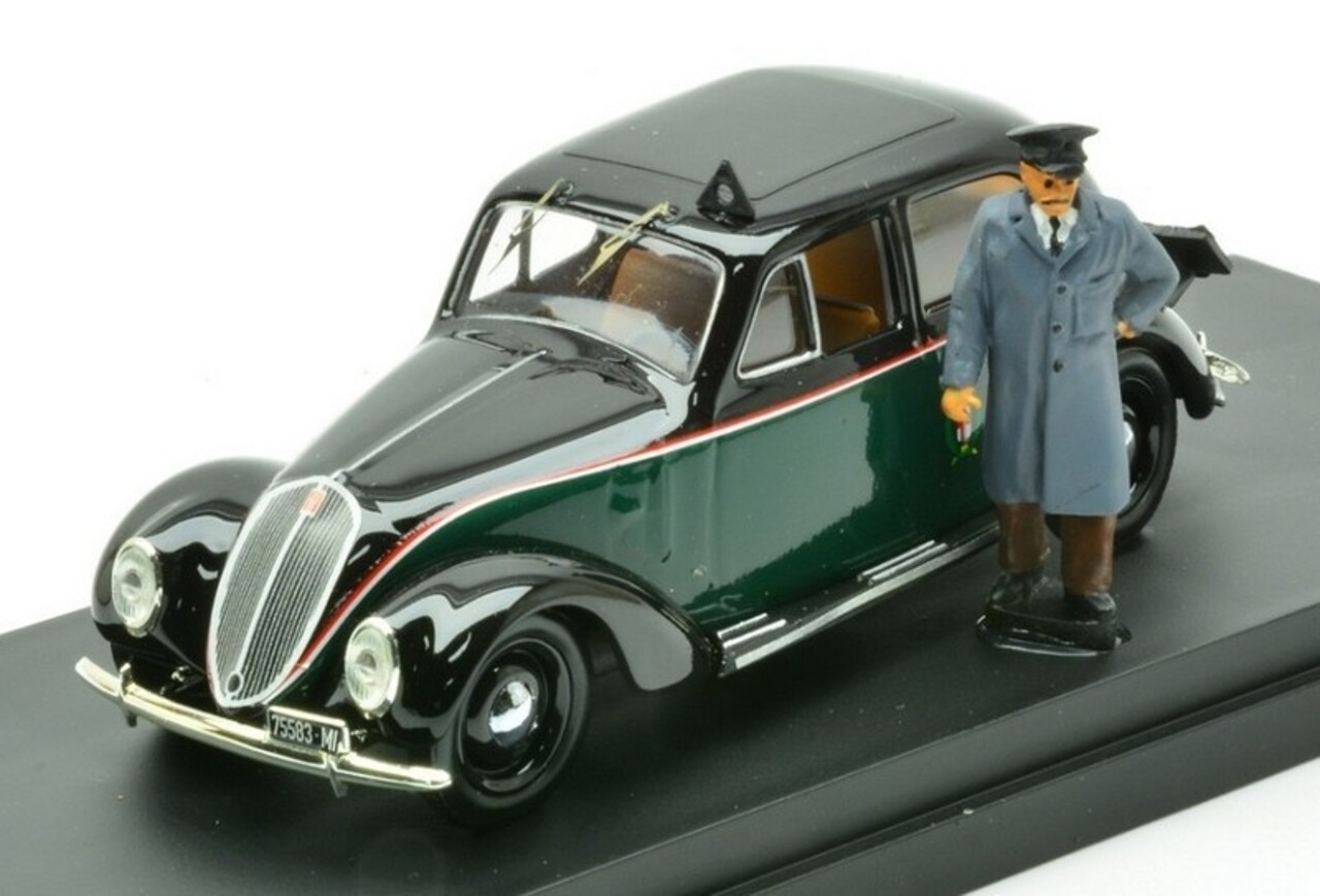 Fiat Fiat 1500 6C Taxi Rome + Driver 1940 - 1:43 - Rio Fiat Fiat 1500 6C Taxi Rome + Driver 1940 - 1:43 - Rio