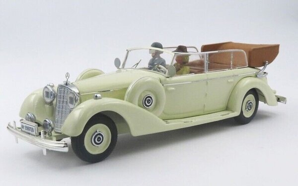 Mercedes-Benz Mercedes-Benz 770 K Cabriolet 1938 (+ Figures Eva Braun + SS Military Guard) - 1:43 - Rio