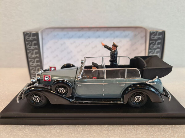 Mercedes-Benz Mercedes-Benz 770K Cabriolet 1942 + Figures Hitler + Driver - 1:43 - Rio Mercedes-Benz Mercedes-Benz 770K Cabriolet 1942 + Figures Hitler + Driver - 1:43 - Rio