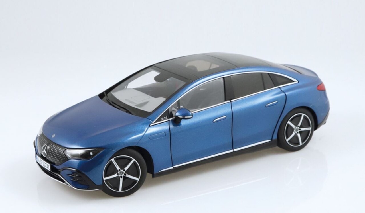 Mercedes-Benz Mercedes-Benz EQE - 1:18 - NZG Mercedes-Benz Mercedes-Benz EQE - 1:18 - NZG