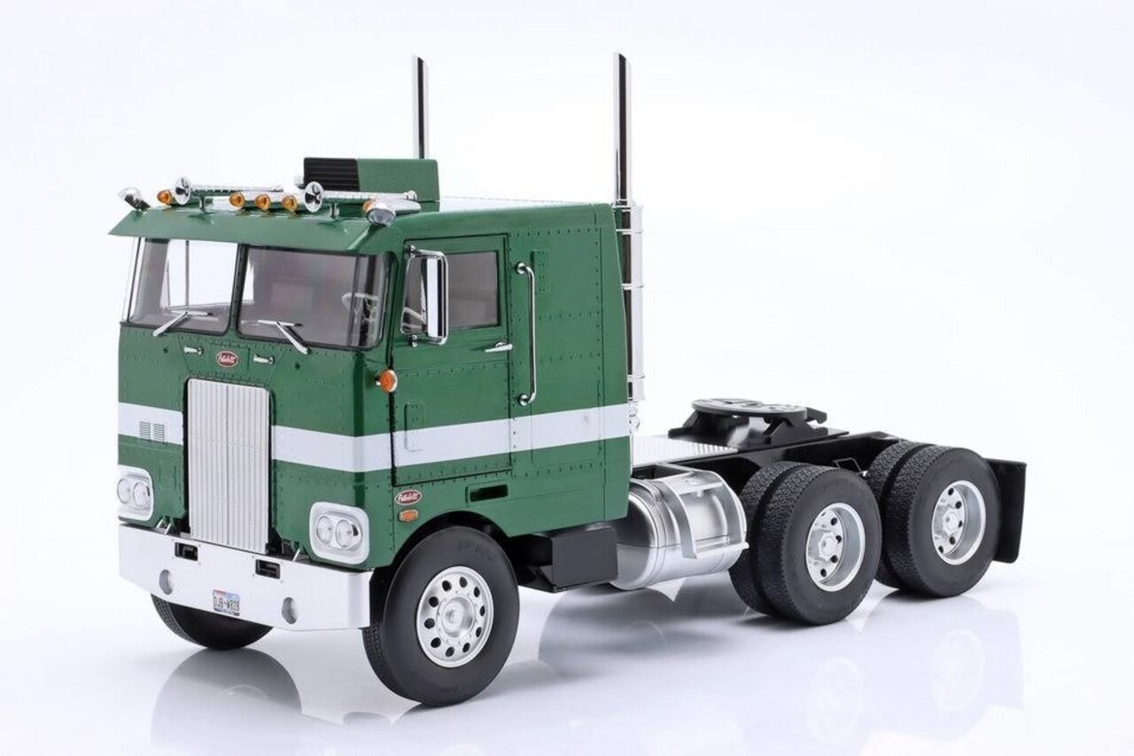 Peterbilt Peterbilt 352 Pacemaker - 1:18 - Road Kings Peterbilt Peterbilt 352 Pacemaker - 1:18 - Road Kings