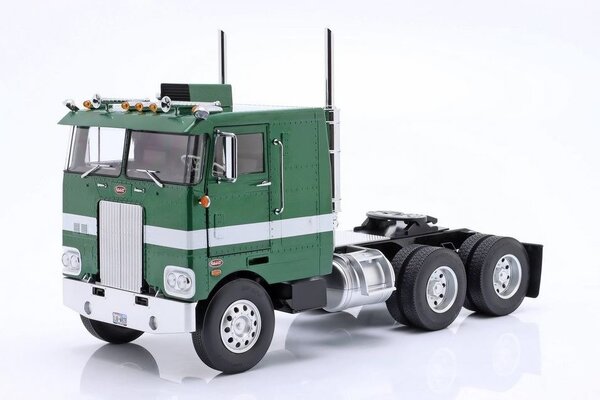 Peterbilt Peterbilt 352 Pacemaker - 1:18 - Road Kings Peterbilt Peterbilt 352 Pacemaker - 1:18 - Road Kings