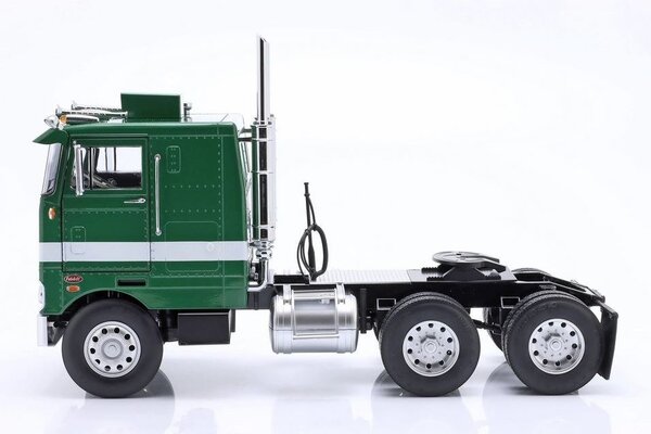 Peterbilt Peterbilt 352 Pacemaker - 1:18 - Road Kings Peterbilt Peterbilt 352 Pacemaker - 1:18 - Road Kings