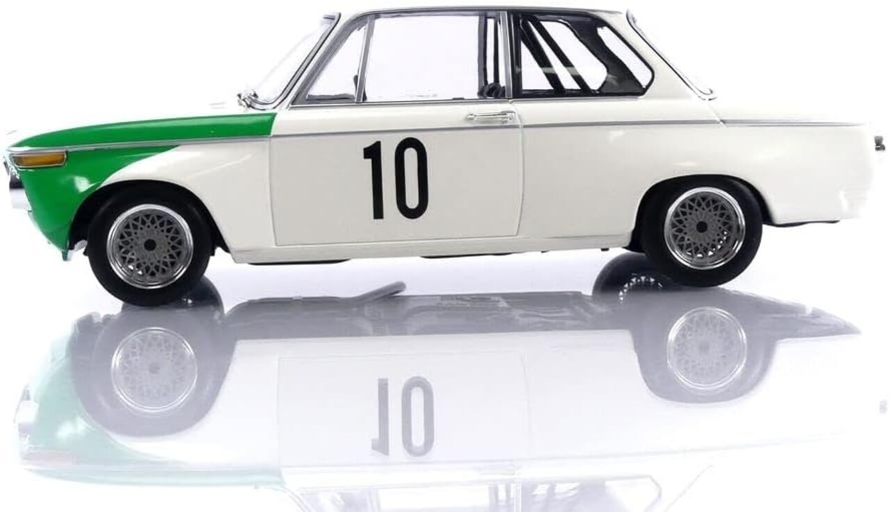 BMW BMW 2002 tiK BMW AG #10 Winners GP der Tourenwagen Nürburgring 1968 - 1:18 - Minichamps BMW BMW 2002 tiK BMW AG #10 Winners GP der Tourenwagen Nürburgring 1968 - 1:18 - Minichamps