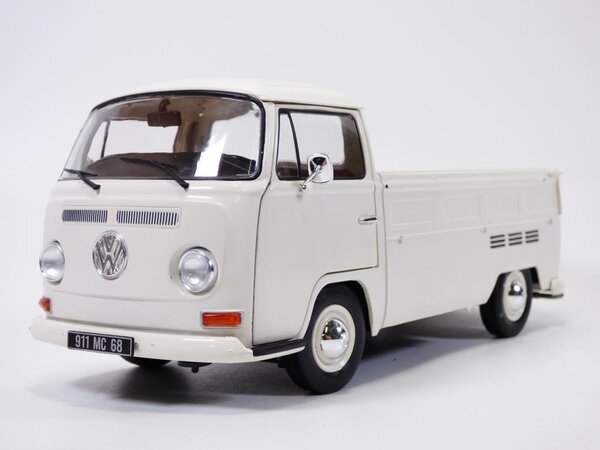 Volkswagen Volkswagen T2 Pick-Up 1968  - 1:18 - Solido Volkswagen Volkswagen T2 Pick-Up 1968  - 1:18 - Solido