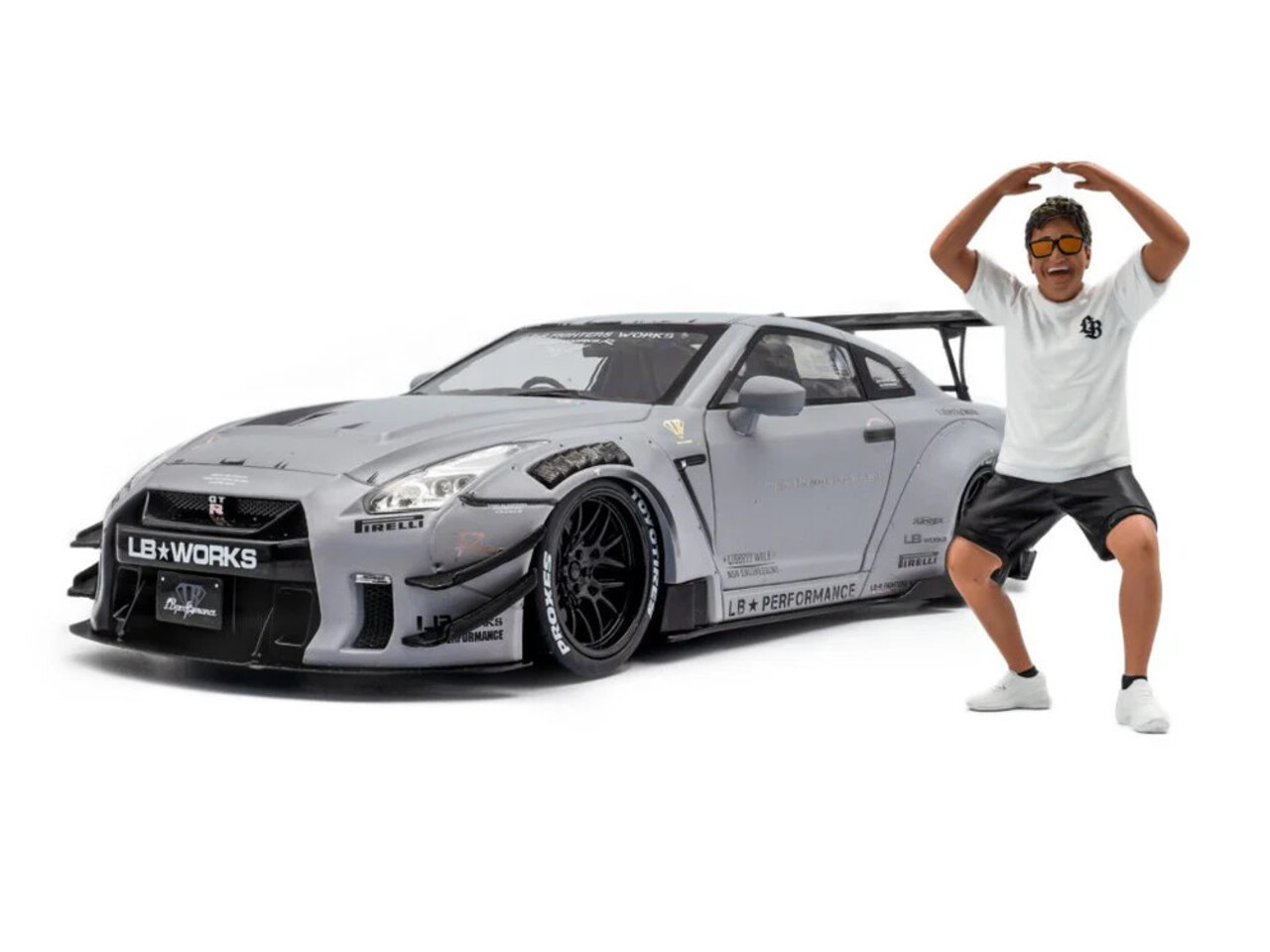 Nissan Nissan GT-R (R35) LWBK Type 2.0 + Figure Kato San 2024 - 1:18 - Solido Nissan Nissan GT-R (R35) LWBK Type 2.0 + Figure Kato San 2024 - 1:18 - Solido