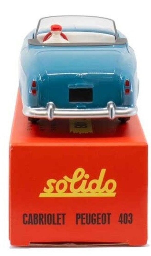 Peugeot Peugeot 403 Cabriolet + Figure - 1:43 - Solido Peugeot Peugeot 403 Cabriolet + Figure - 1:43 - Solido