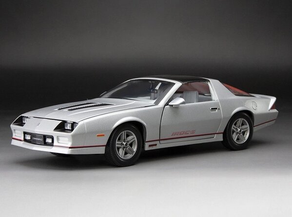 Chevrolet Chevrolet Camaro IROC 1985 - 1:18 - Sun Star