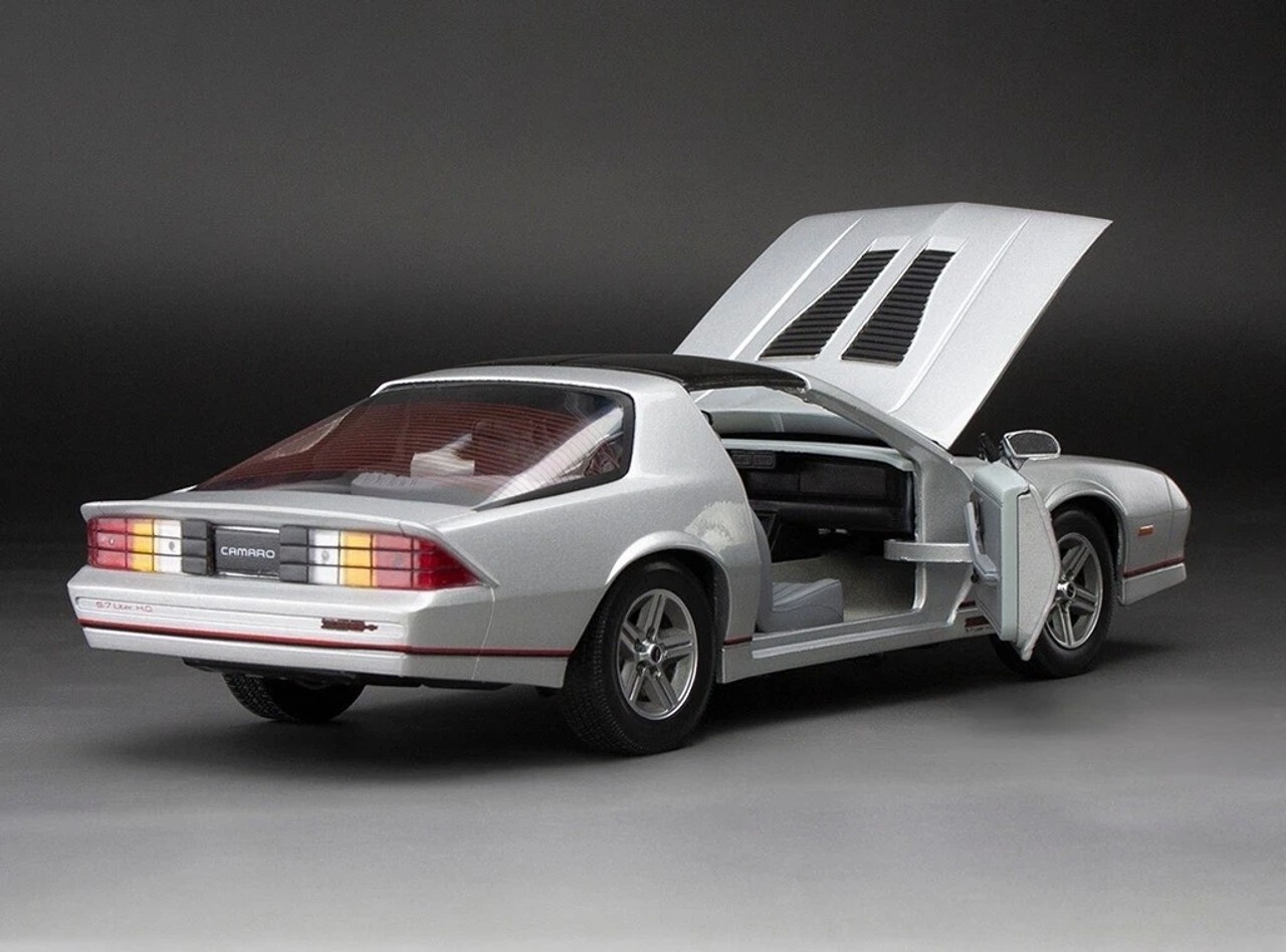 Chevrolet Chevrolet Camaro IROC 1985 - 1:18 - Sun Star