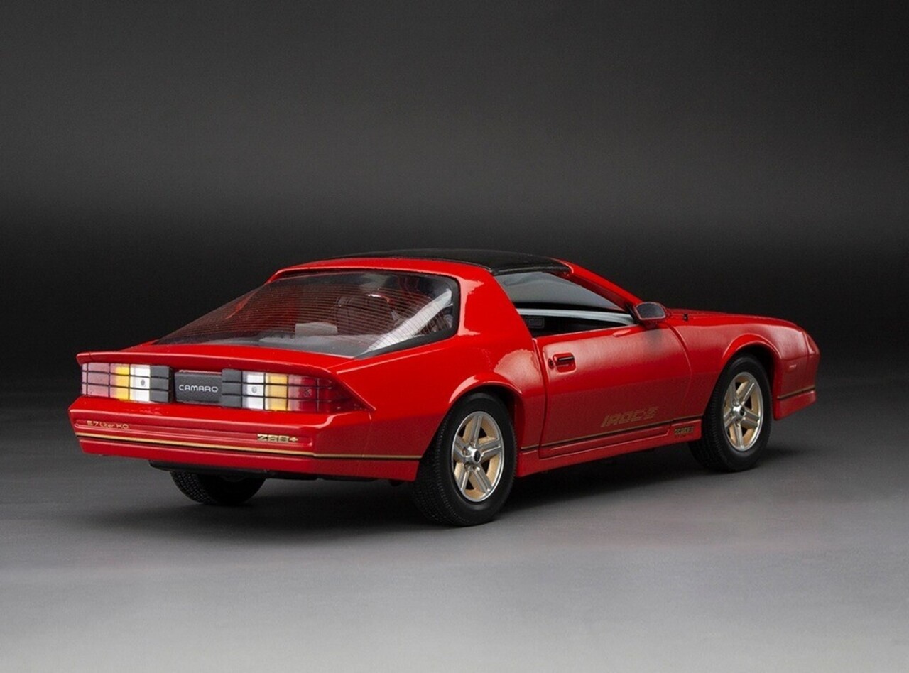Chevrolet Chevrolet Camaro IROC 1985 - 1:18 - Sun Star