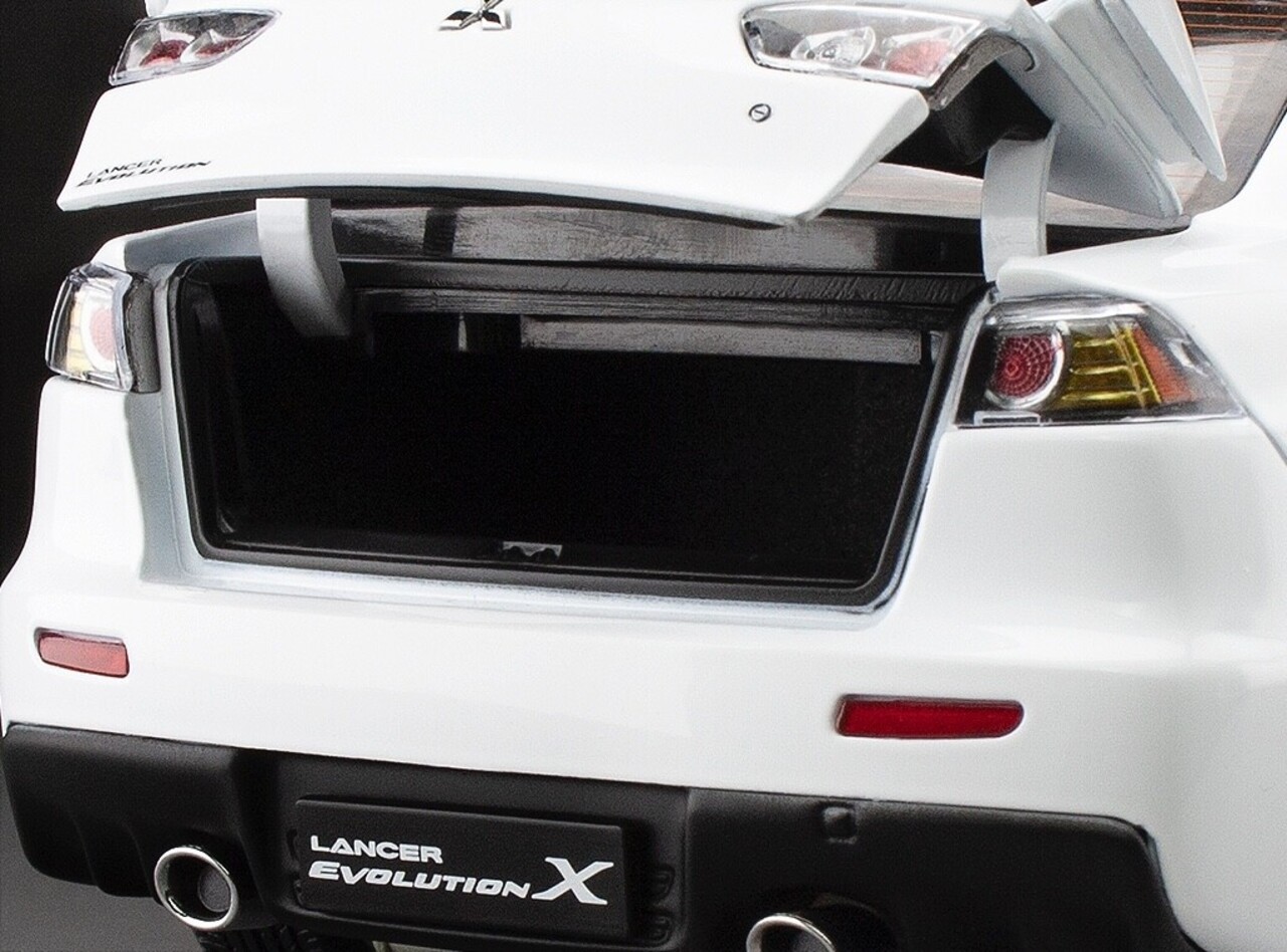 Chevrolet Mitsubishi Lancer Evolution X 2018 - 1:18 - Sun Star