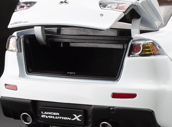 Chevrolet Mitsubishi Lancer Evolution X 2018 - 1:18 - Sun Star