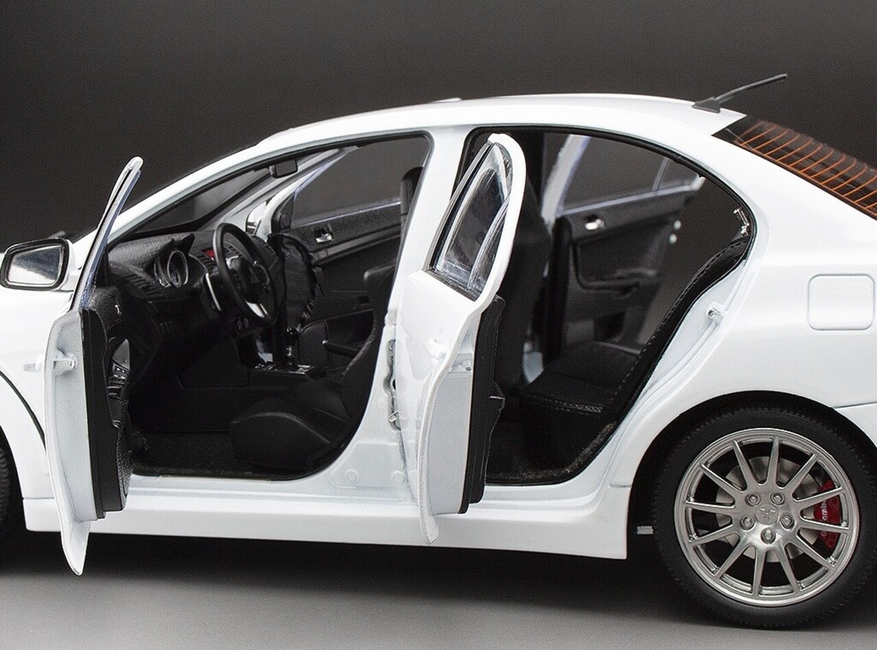 Chevrolet Mitsubishi Lancer Evolution X 2018 - 1:18 - Sun Star