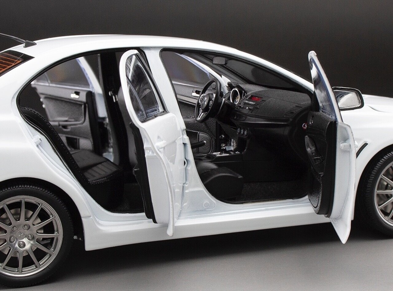 Chevrolet Mitsubishi Lancer Evolution X 2018 - 1:18 - Sun Star