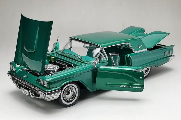 Ford Ford Thunderbird Hardtop 1960 - 1:18 - Sun Star
