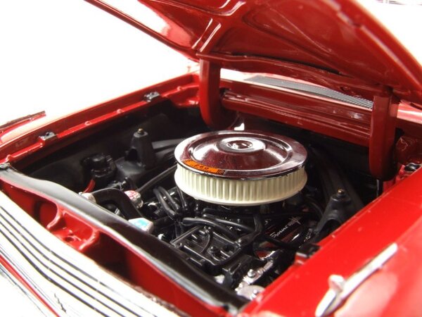 Ford Ford Falcon Hardtop 1963 - 1:18 - Sun Star