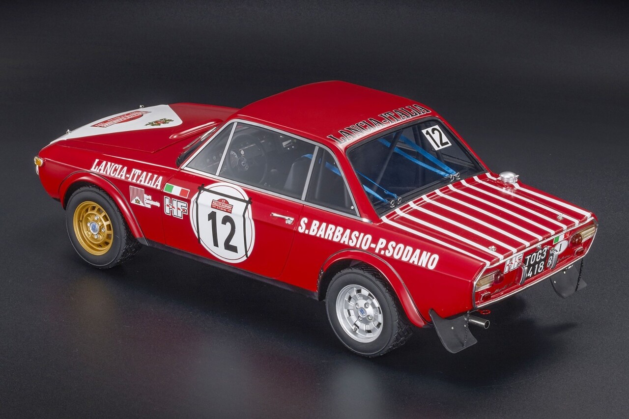 Lancia Lancia HF 1600 Coupe #12 Night Version 2nd Rally San Remo 1972 + Showcase - 1:12 - Top Marques Collectibles