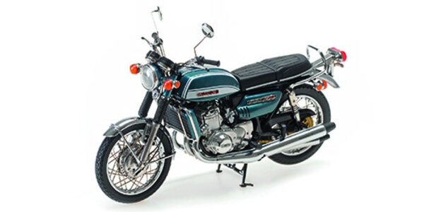 Suzuki Suzuki GT 750 J 1973 - 1:12 - Minichamps Suzuki Suzuki GT 750 J 1973 - 1:12 - Minichamps
