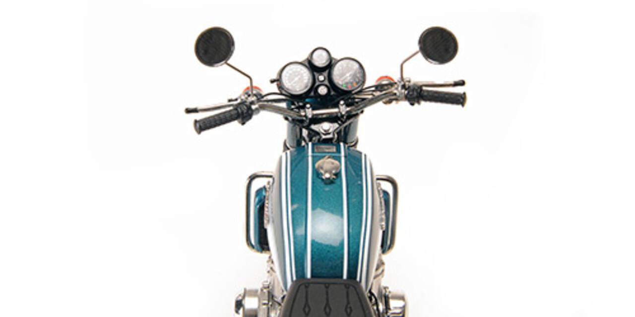 Suzuki Suzuki GT 750 J 1973 - 1:12 - Minichamps Suzuki Suzuki GT 750 J 1973 - 1:12 - Minichamps