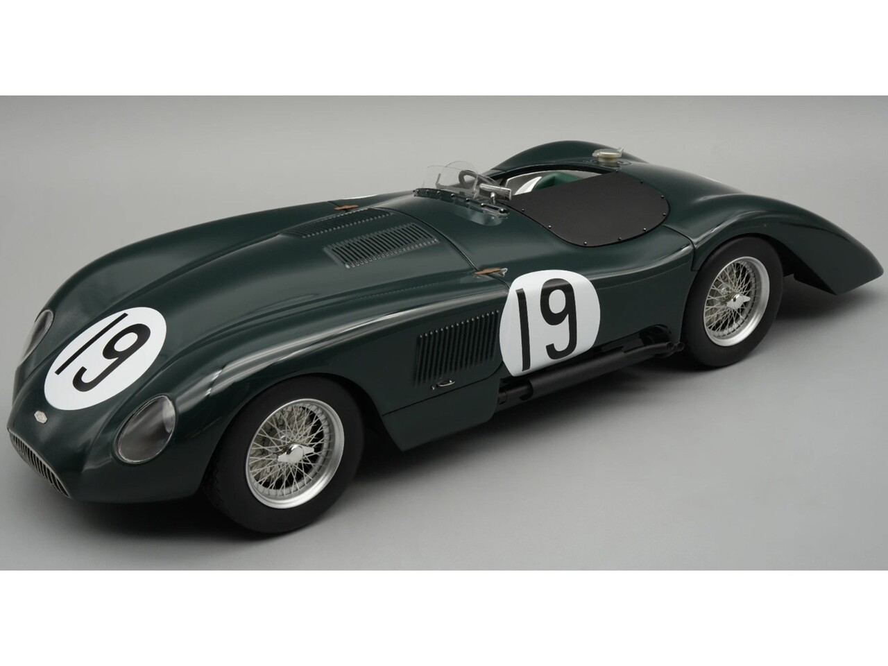 Jaguar Jaguar C-Type Longtail #19 24H Le Mans 1952 - 1:18 - Tecnomodel Mythos Jaguar Jaguar C-Type Longtail #19 24H Le Mans 1952 - 1:18 - Tecnomodel Mythos