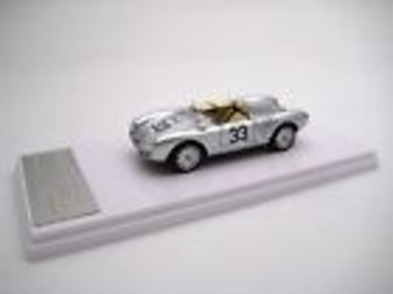 Porsche Porsche 550A #33 Team Porsche KG 24H Le Mans 1957 - 1:43 - Tecnomodel Mythos Porsche Porsche 550A #33 Team Porsche KG 24H Le Mans 1957 - 1:43 - Tecnomodel Mythos