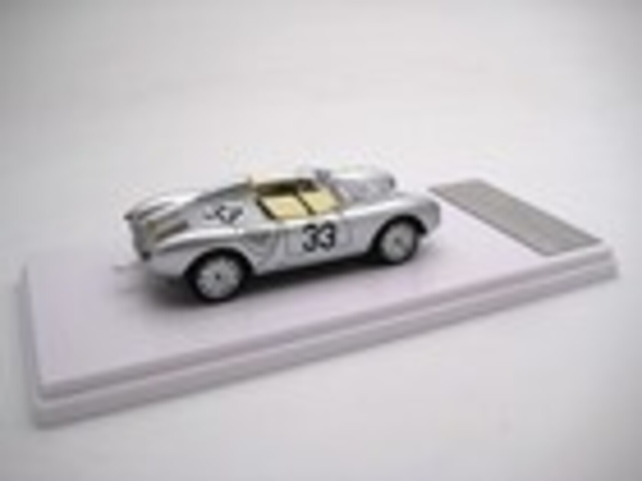 Porsche Porsche 550A #33 Team Porsche KG 24H Le Mans 1957 - 1:43 - Tecnomodel Mythos Porsche Porsche 550A #33 Team Porsche KG 24H Le Mans 1957 - 1:43 - Tecnomodel Mythos